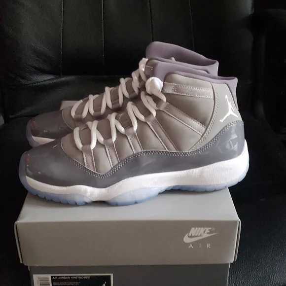 AIR JORDAN 11 RETRO (GS) 'Cool Grey' 2021 - Picture 3 of 16